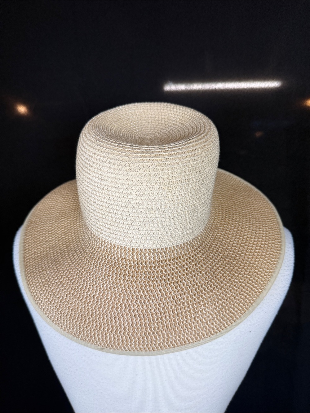 Magid Hat 2 Tone Straw Garden Hat. NWOT
